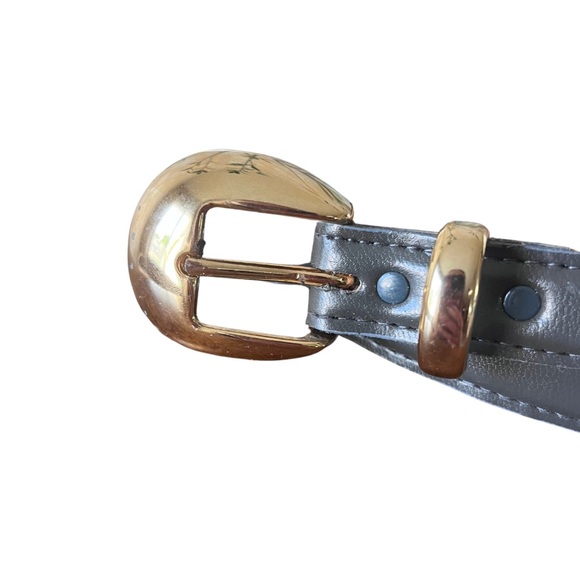 Vintage Laura Gayle | Grey Belt With Gold Hardware Size: Large - Picture 3 of 5